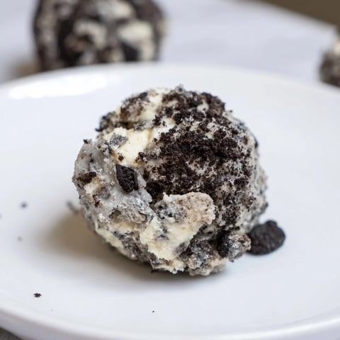 Cream Cheese Oreo Protein Balls: creamy, bite-sized treats with Oreo crumbs, perfect for a protein-packed snack.