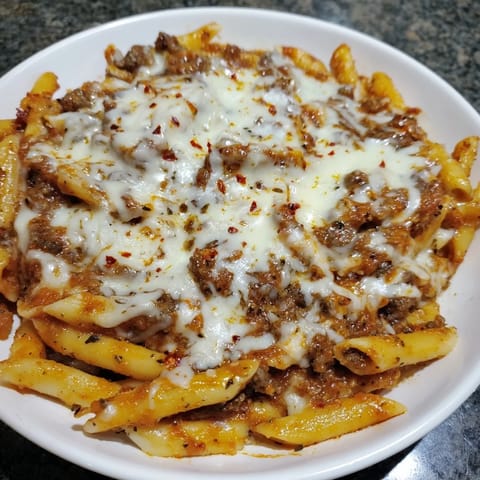 Cheesy Beef & Penne Bake